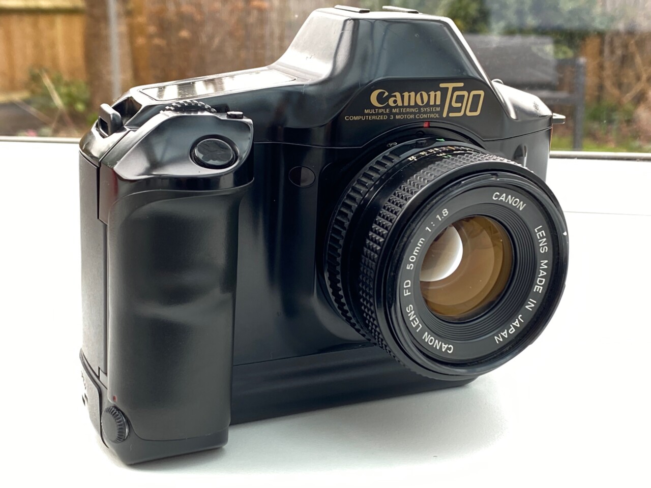 Canon T90 Review – The end of FD and the EOS warm up act – Ravioli 